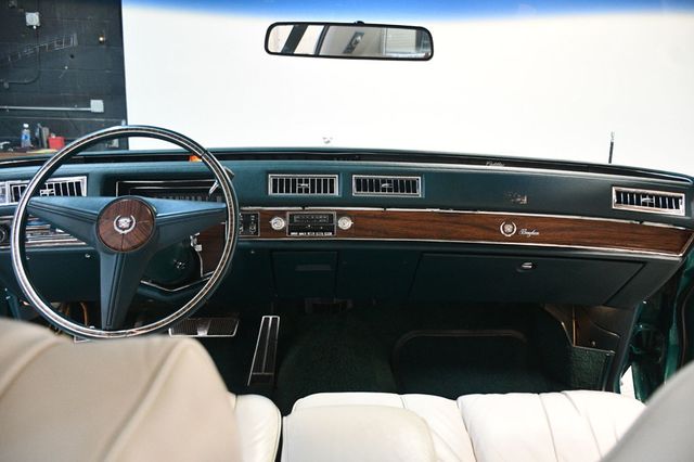 1976 Cadillac Fleetwood 60 Special Brougham - 22986303 - 4