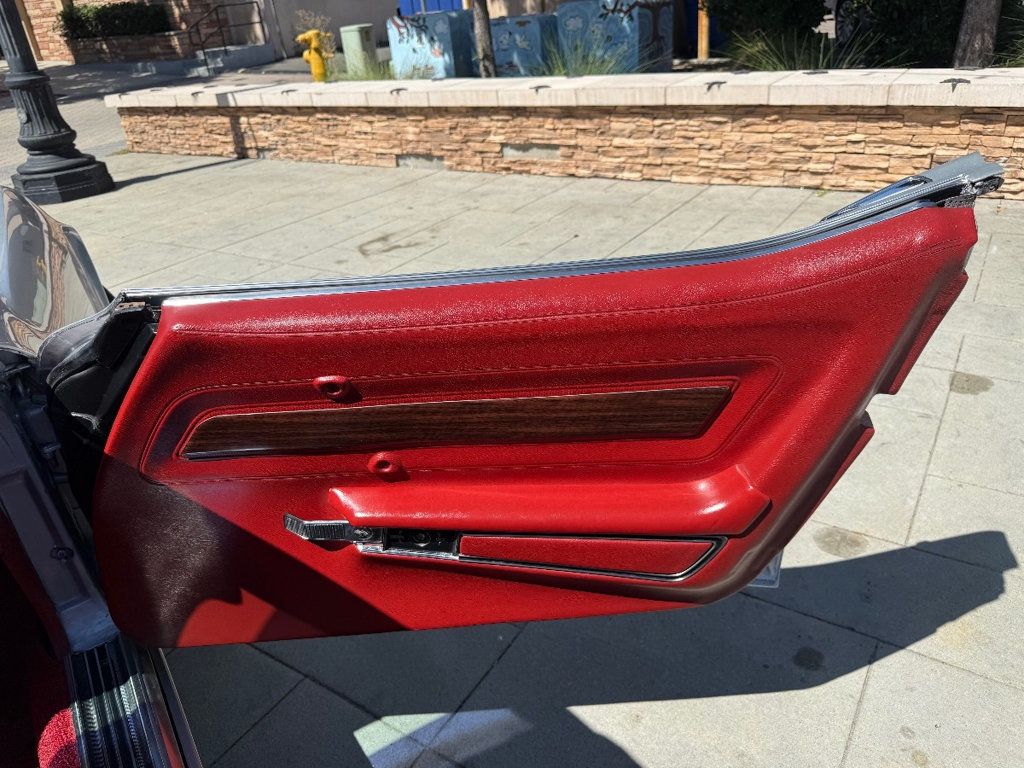 1976 Chevrolet Corvette Stingray - 22892905 - 17