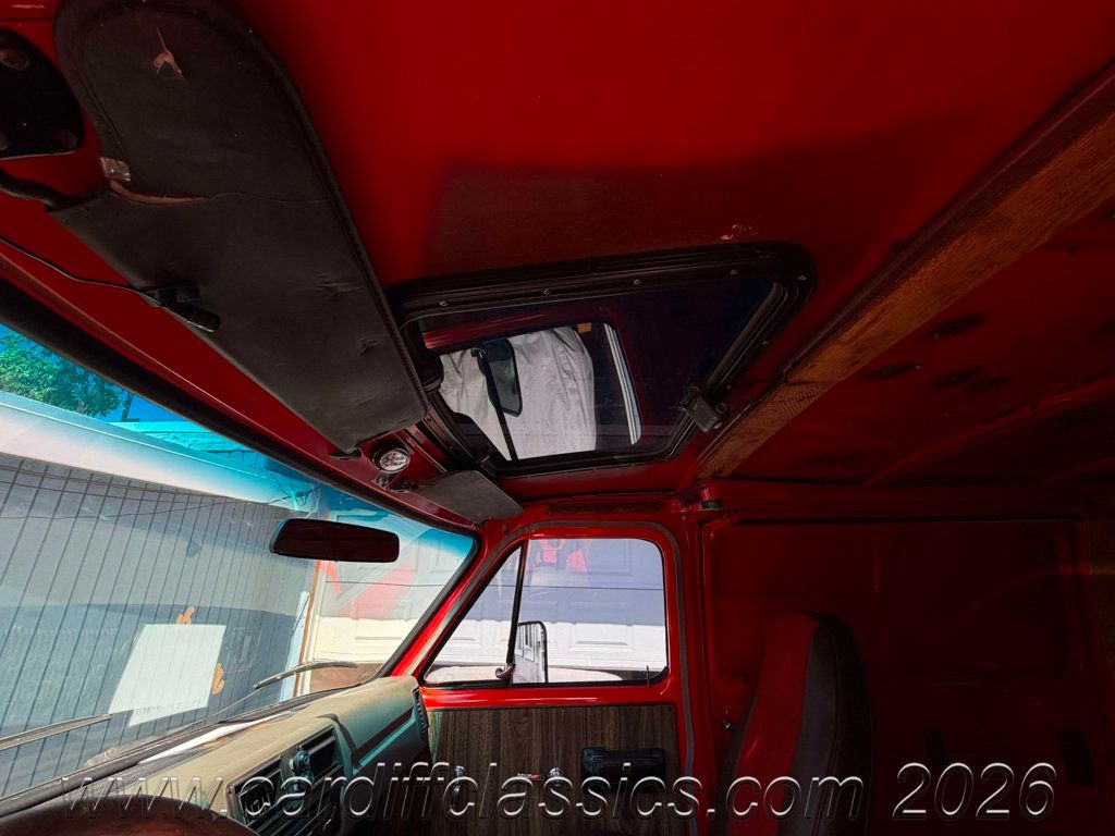 1976 Chevrolet Custom  Van  - 23034374 - 12