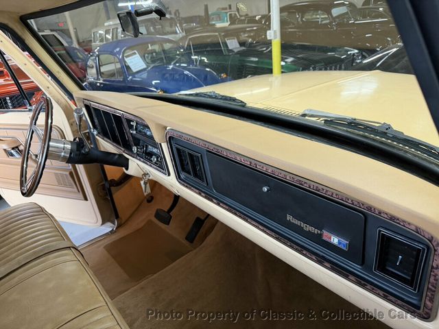 1976 Ford F350 Original Las Vegas Owned Super Camper Special - 23102087 - 17