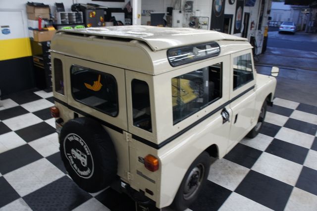1976 Land Rover Santana 88 Series III - 23023212 - 13
