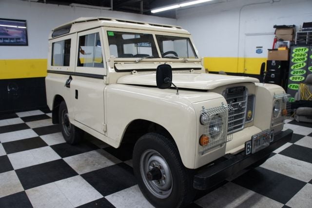 1976 Land Rover Santana 88 Series III - 23023212 - 1