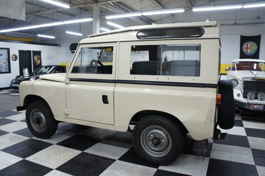 1976 Land Rover Santana 88 Series III - 23023212 - 19