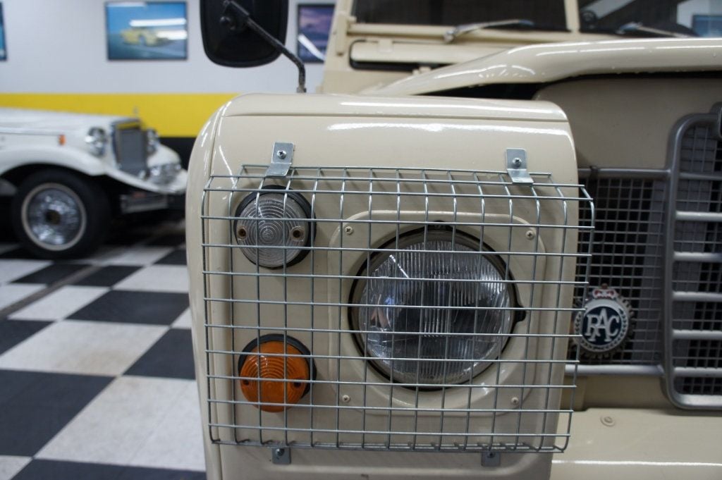 1976 Land Rover Santana 88 Series III - 23023212 - 30