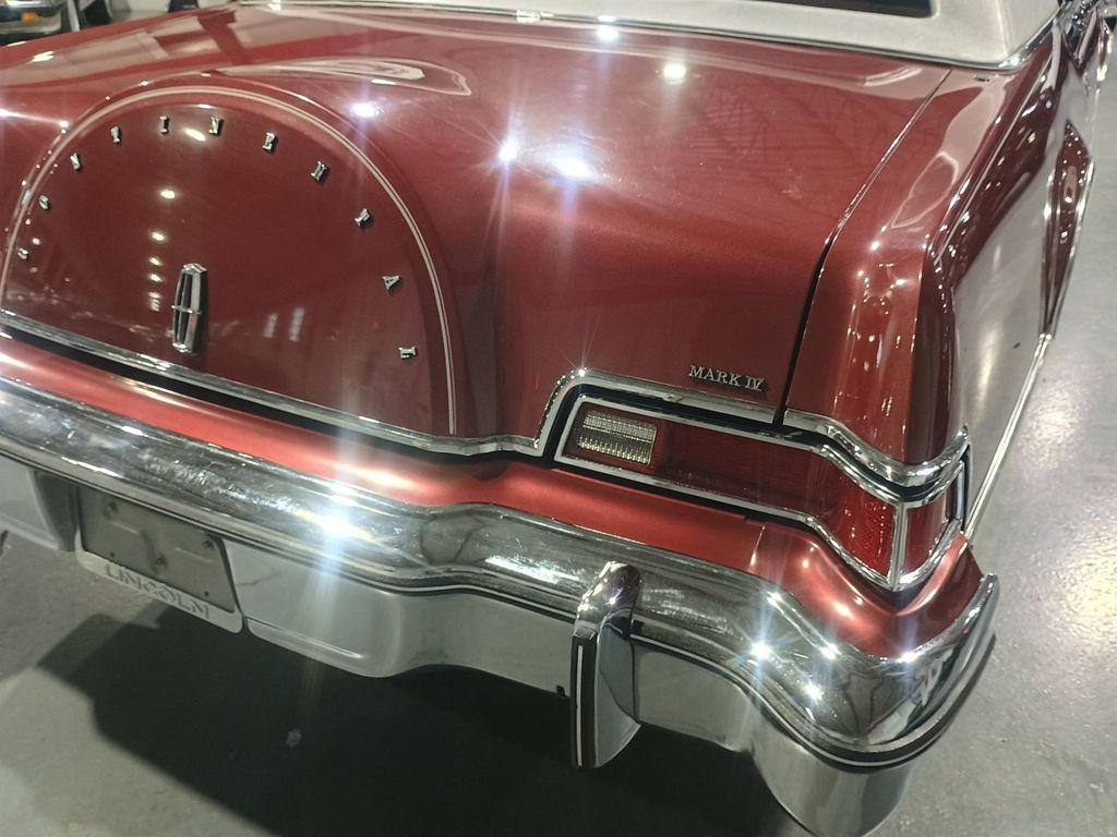 1976 Lincoln Continental Mark IV Pucci Edition - 22974847 - 21