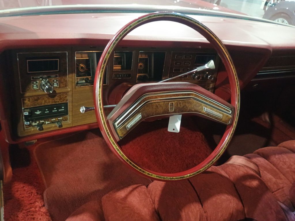 1976 Lincoln Continental Mark IV Pucci Edition - 22974847 - 34