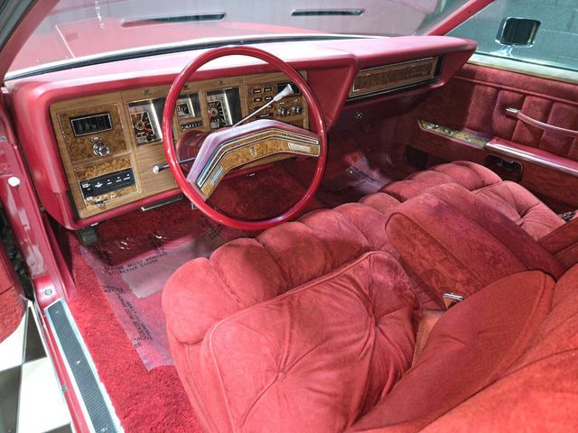 1976 Lincoln Mark IV Emilio Pucci Special Edition - 22961258 - 10