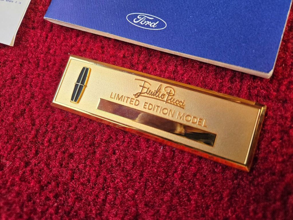 1976 Lincoln Mark IV Emilio Pucci Special Edition - 22961258 - 5