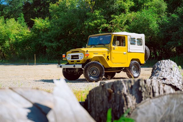 1976 Toyota Land Cruiser FJ40 Very Clean 1976 Toyota Land Cruiser FJ40! - 22929972 - 34