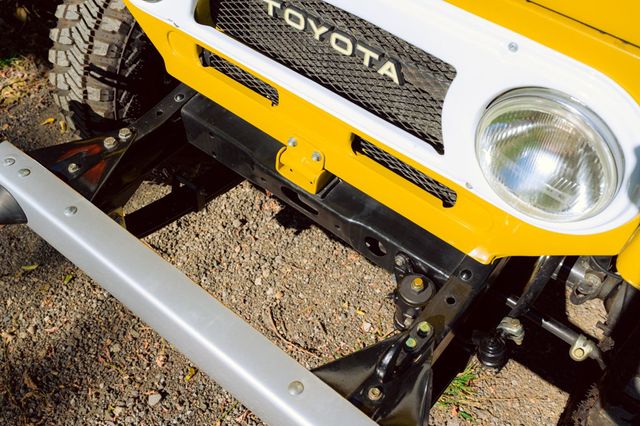1976 Toyota Land Cruiser FJ40 Very Clean 1976 Toyota Land Cruiser FJ40! - 22929972 - 53