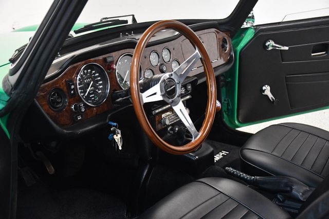 1976 Triumph TR6  - 23101422 - 25