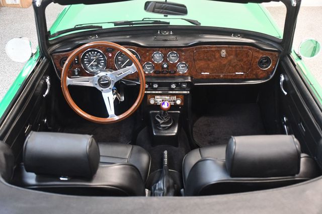 1976 Triumph TR6  - 23101422 - 4