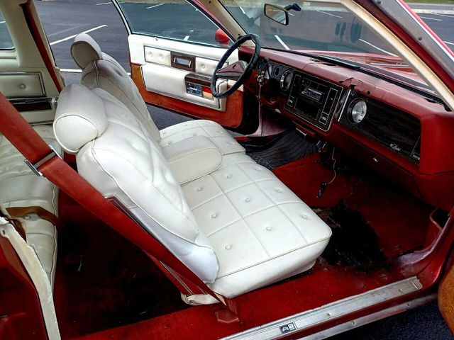 1977 Buick Electra Deluxe - 21870697 - 24