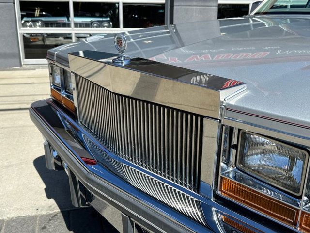 1977 Cadillac Seville  - 22361012 - 33
