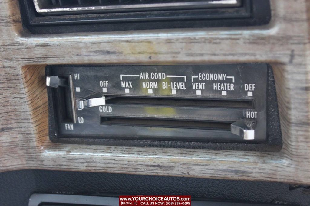 1977 Chevrolet C/K 1500 Series - 22821565 - 21