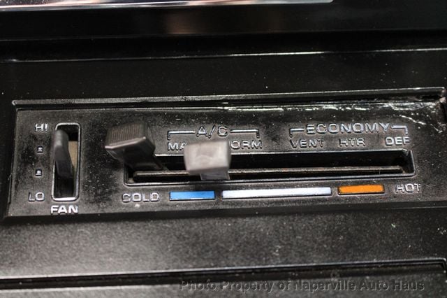 1977 CHEVROLET CORVETTE Coupe - 23031221 - 26