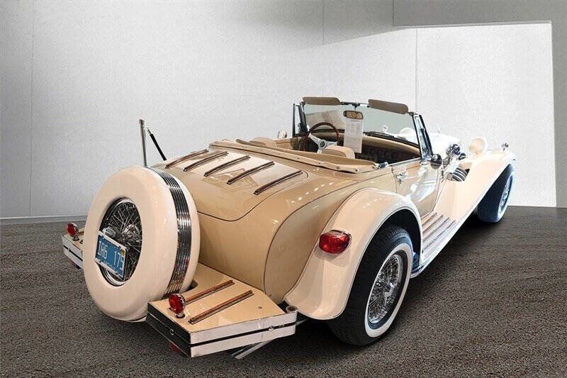 1977 Clenet Convertible CLENET COACHWORKS SERIES 1 NO. 13/250 - 22866940 - 3