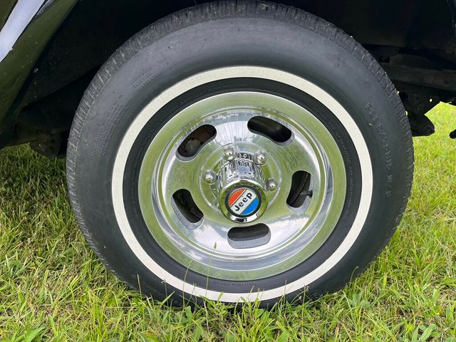 1977 Jeep Wagoneer Rare 1-Owner 401 with Great Factory Options 4x4 Waggy - 22963970 - 10