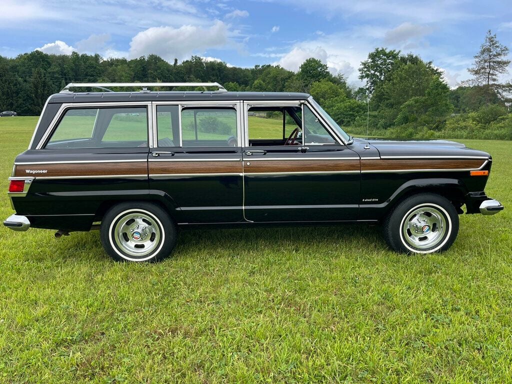 1977 Jeep Wagoneer Rare 1-Owner 401 with Great Factory Options 4x4 Waggy - 22963970 - 1
