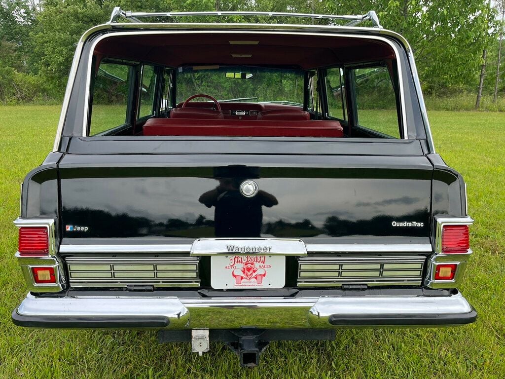 1977 Jeep Wagoneer Rare 1-Owner 401 with Great Factory Options 4x4 Waggy - 22963970 - 3