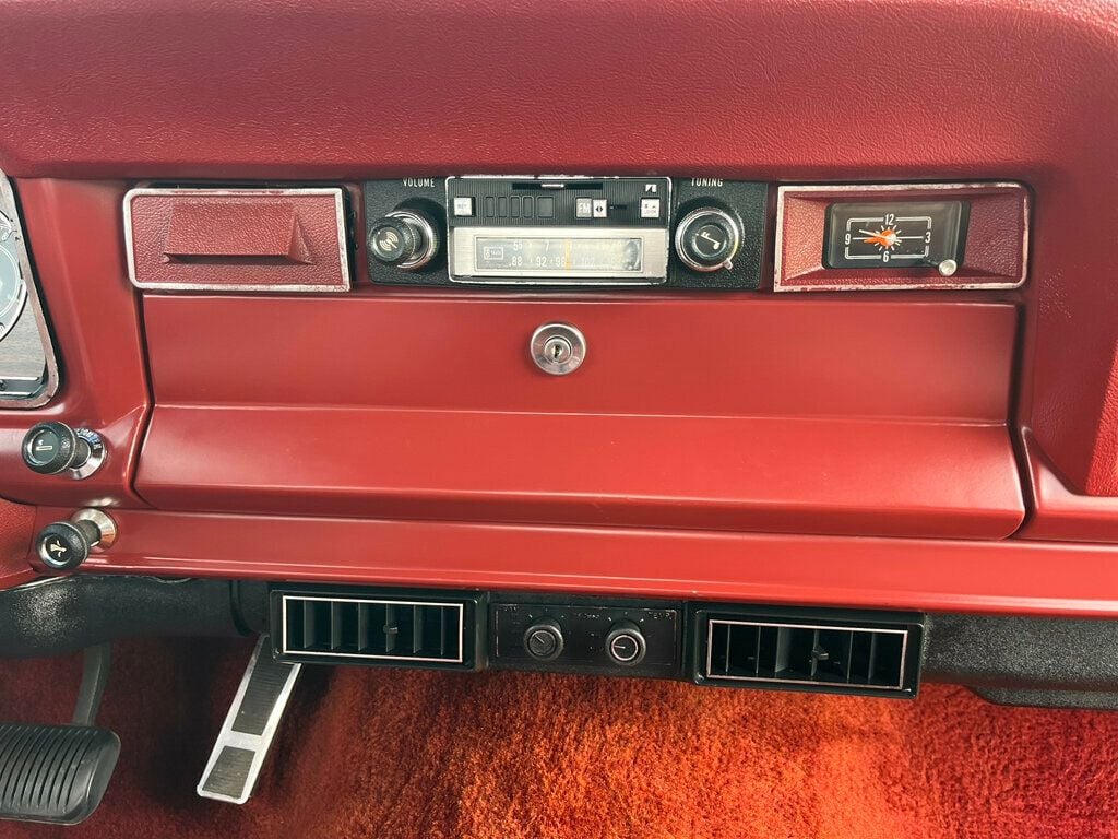 1977 Jeep Wagoneer Rare 1-Owner 401 with Great Factory Options 4x4 Waggy - 22963970 - 56
