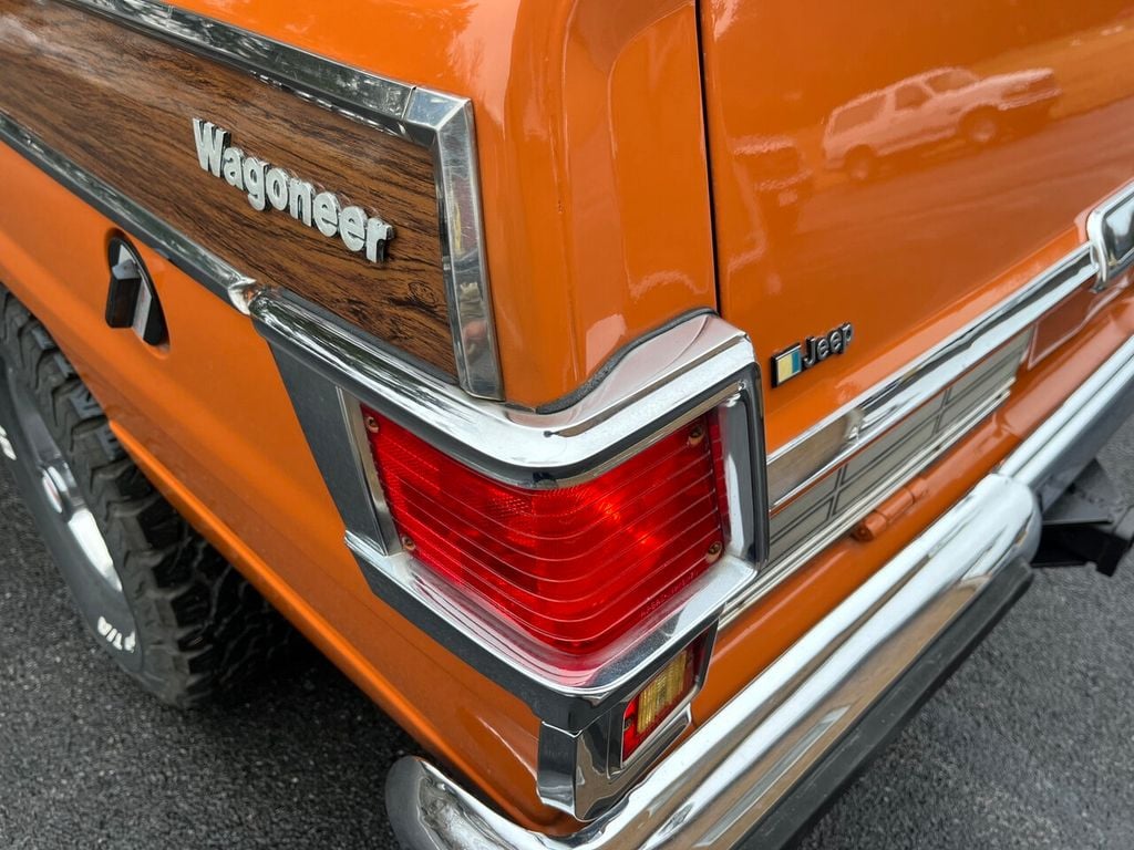 1977 Jeep Wagoneer Restored Tawney Orange 401 Waggy - 22269325 - 31