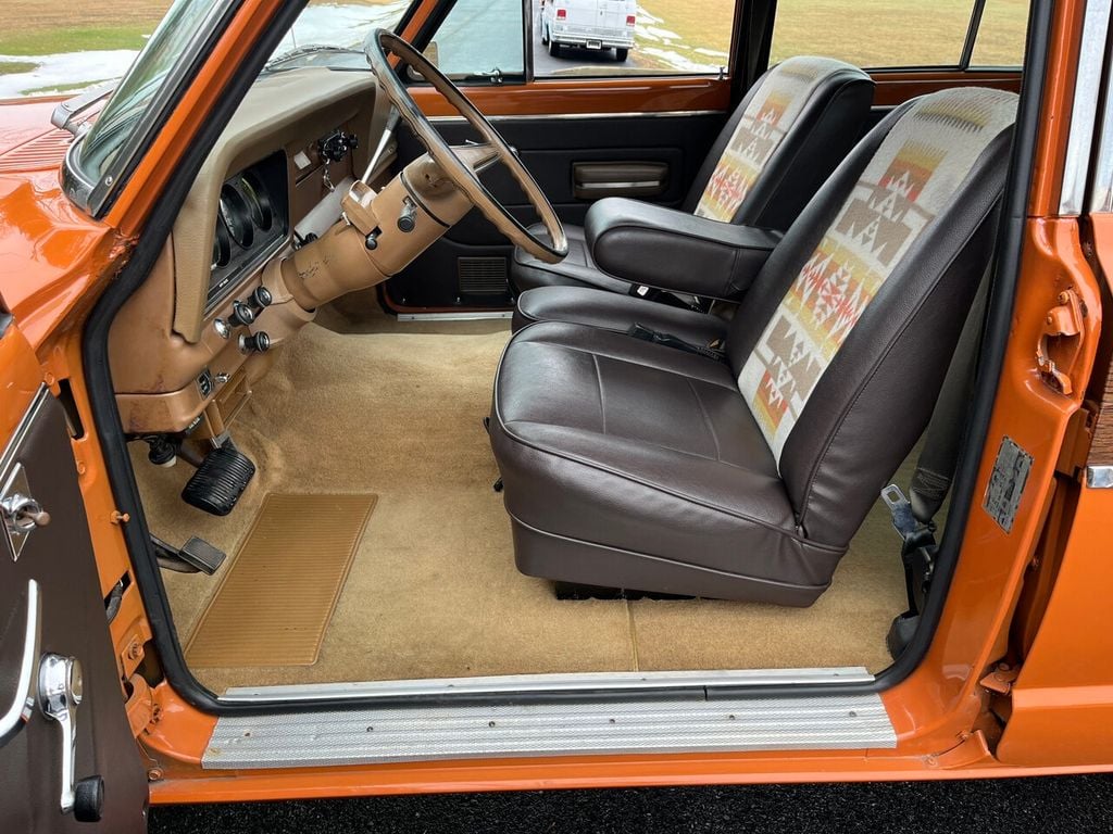 1977 Jeep Wagoneer Restored Tawney Orange 401 Waggy - 22269325 - 36