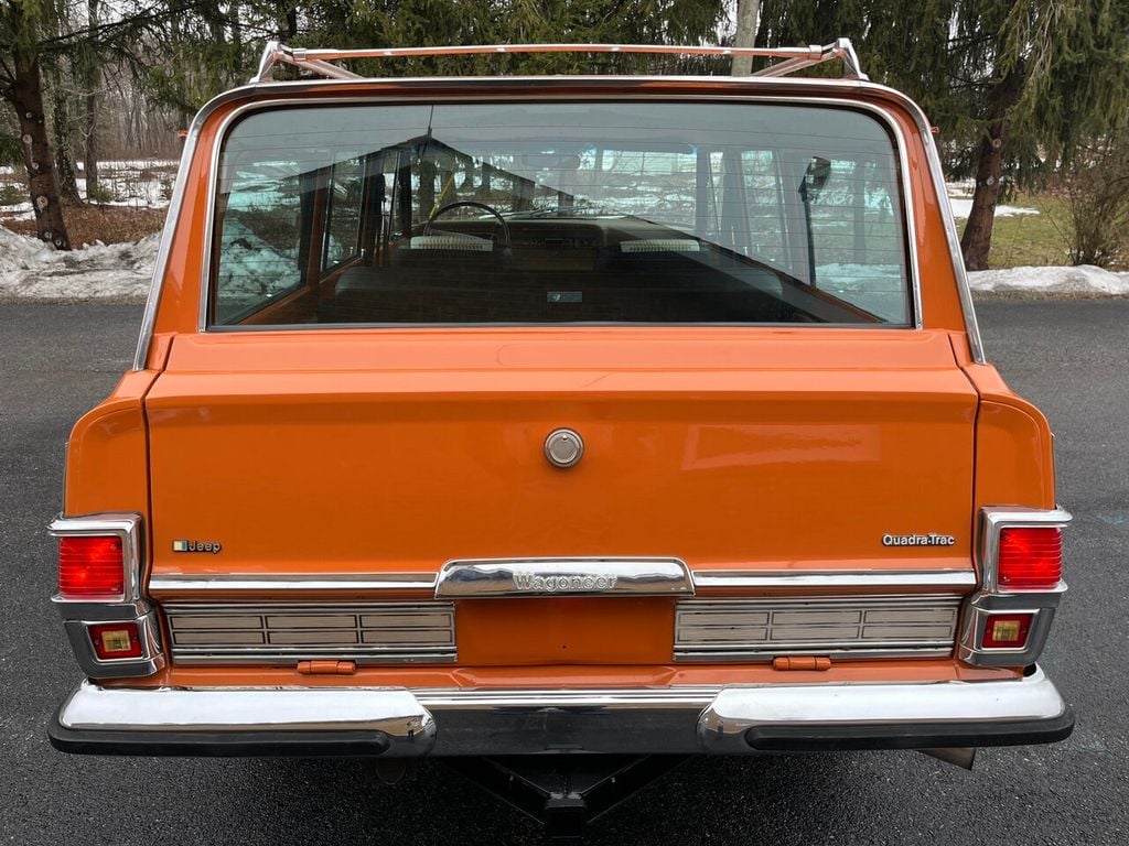 1977 Jeep Wagoneer Restored Tawney Orange 401 Waggy - 22269325 - 6