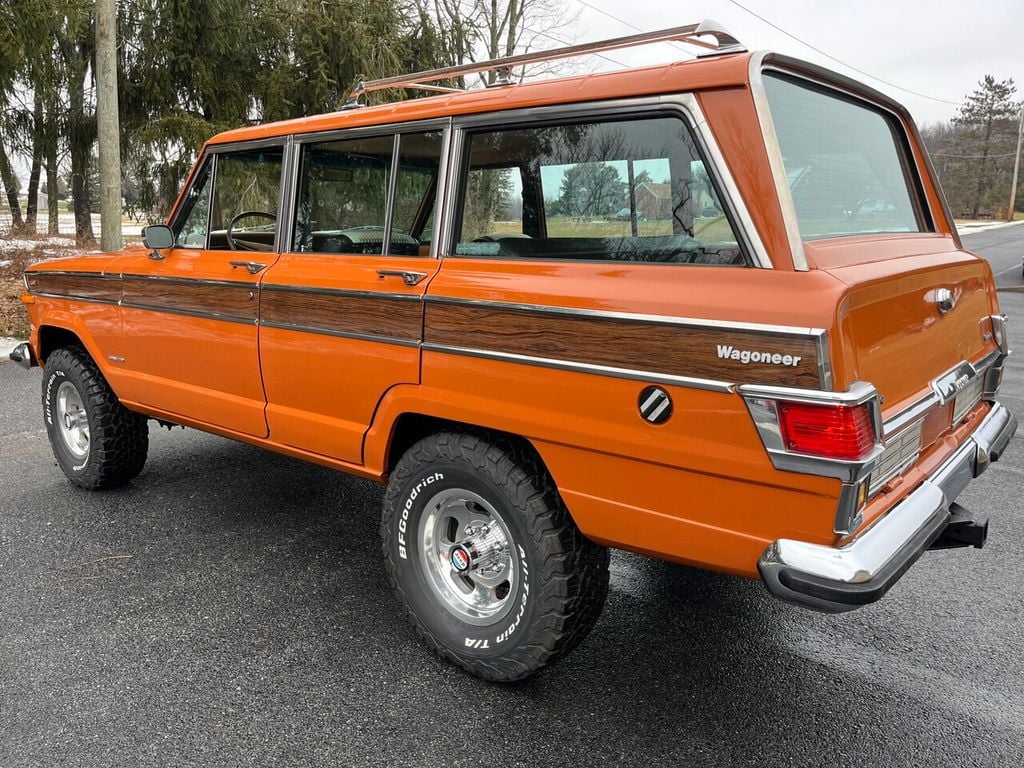 1977 Jeep Wagoneer Restored Tawney Orange 401 Waggy - 22269325 - 7