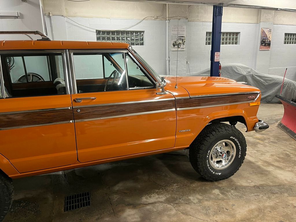 1977 Jeep Wagoneer Restored Tawney Orange 401 Waggy - 22269325 - 79