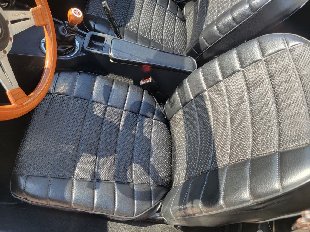 1977 MG MGB 77 MG MGB Convertible! 1 Owner, CA Car! Beautiful - 22876613 - 20