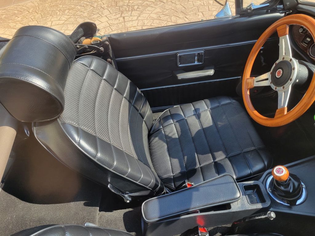 1977 MG MGB 77 MG MGB Convertible! 1 Owner, CA Car! Beautiful - 22876613 - 21