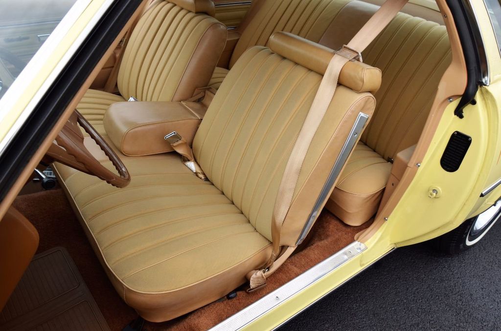 1977 Oldsmobile Cutlass Supreme  - 15618922 - 15