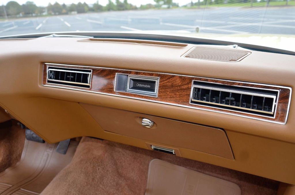1977 Oldsmobile Cutlass Supreme  - 15618922 - 37