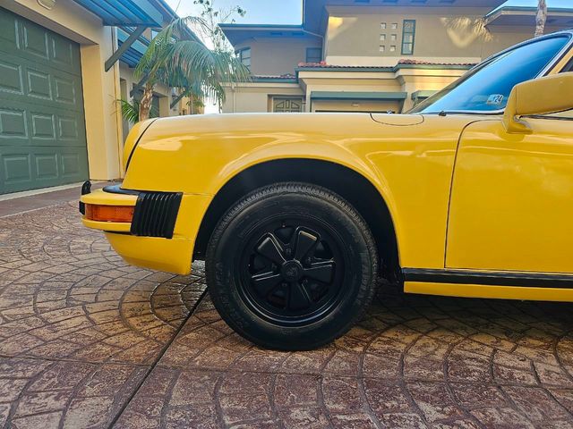 1977 Porsche 911 S Targa  - 22118444 - 23