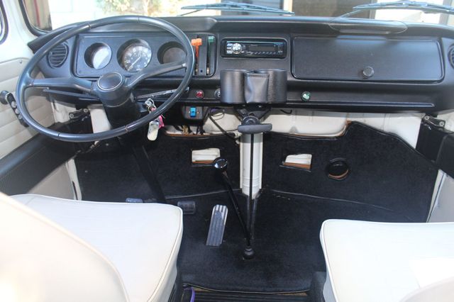 1977 Volkswagen Bus  - 23025063 - 6