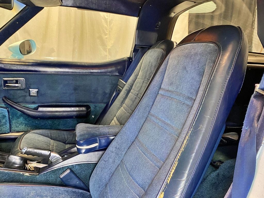 1978 Chevrolet Corvette Corvette CV Base - 23008326 - 24