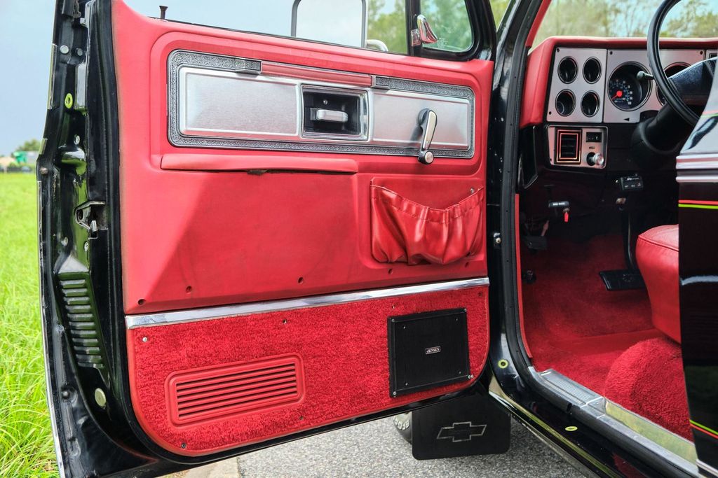 1978 Chevrolet Silverado C10 Only 35,200 Original Miles, Cold AC Original Paint Survivor Show Truck - 21609219 - 95