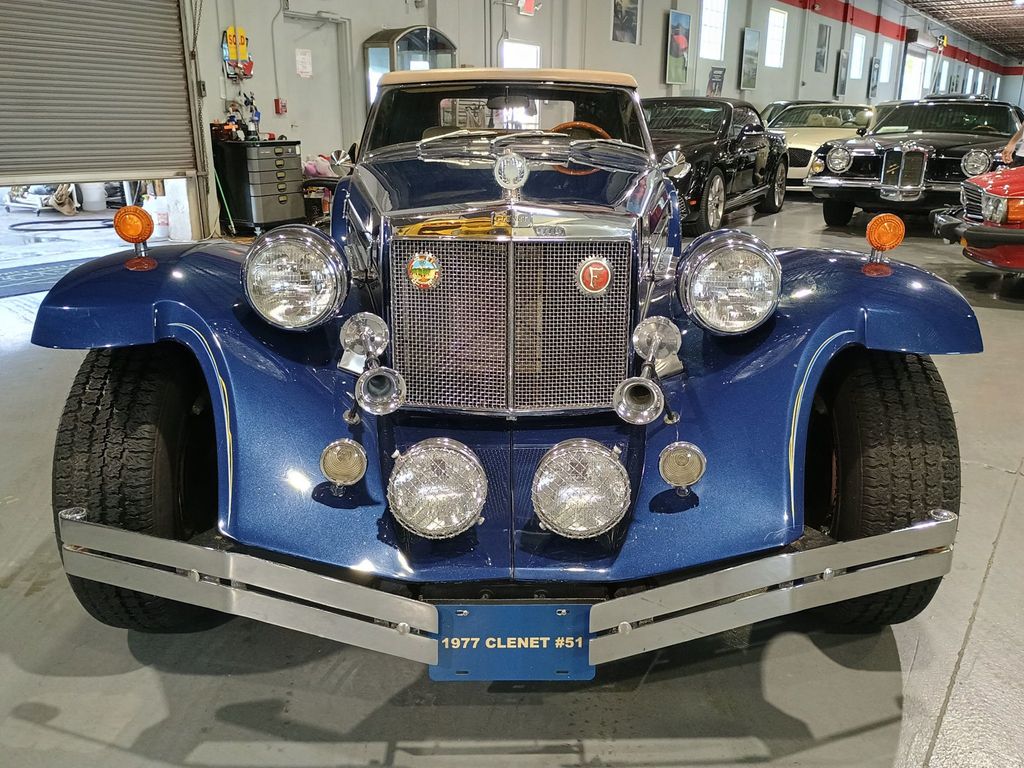 1978 Clenet Series 1 Roadster 51/250 - 23036173 - 10