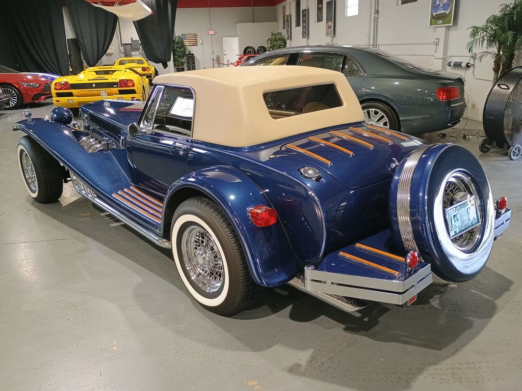 1978 Clenet Series 1 Roadster 51/250 - 23036173 - 4
