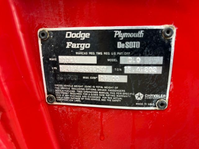 1978 Dodge D100 Rare Piece of Mopar History 1-Year Only Diesel 4-speed manual - 23022481 - 23