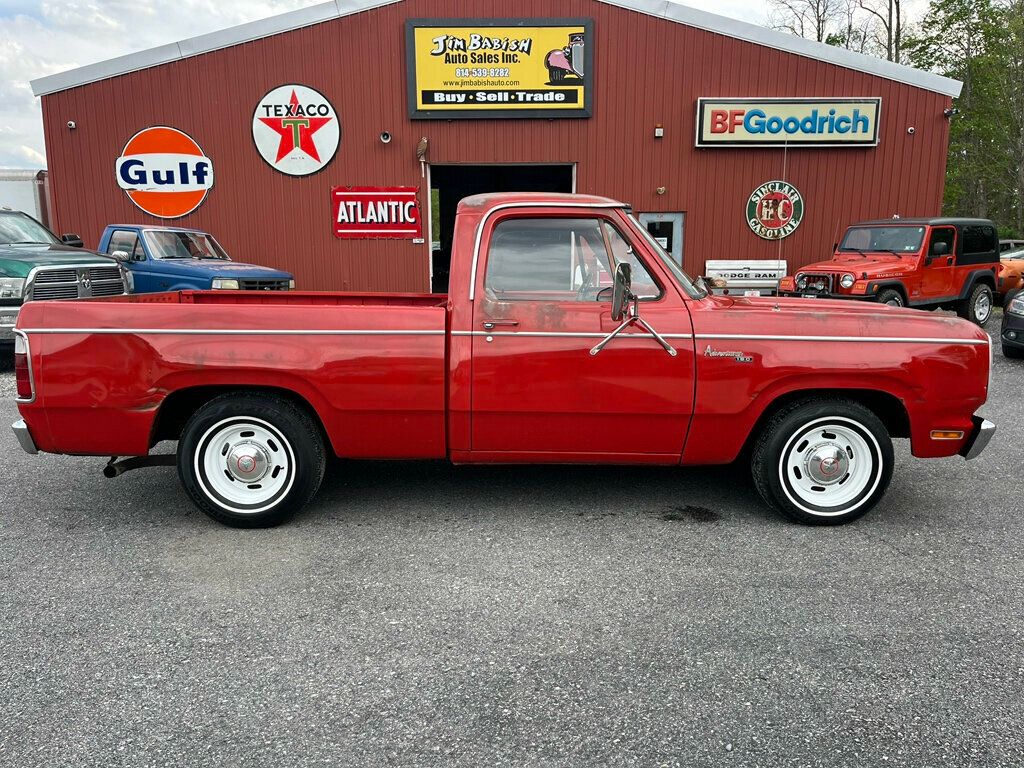 1978 Dodge D100 Rare Piece of Mopar History 1-Year Only Diesel 4-speed manual - 23022481 - 2