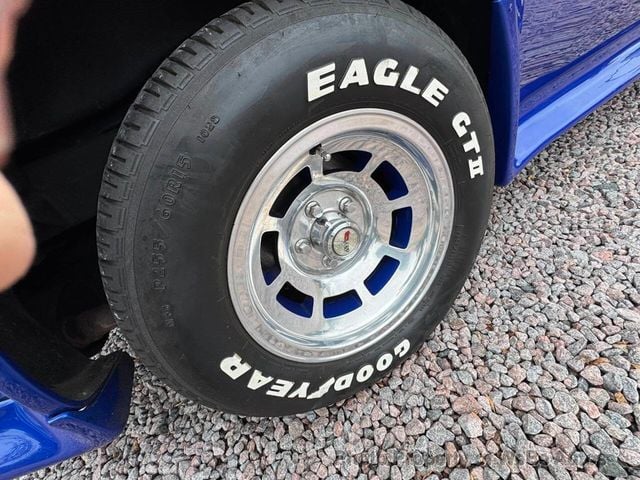 1979 Chevrolet Corvette L82 with both T-Tops, solid and mirrored glass - 22934569 - 10