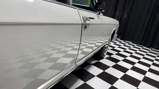 1979 Lincoln Continental COLLECTOR SERIES FROM THE PEOTONE COLLECTION! - 22934585 - 21