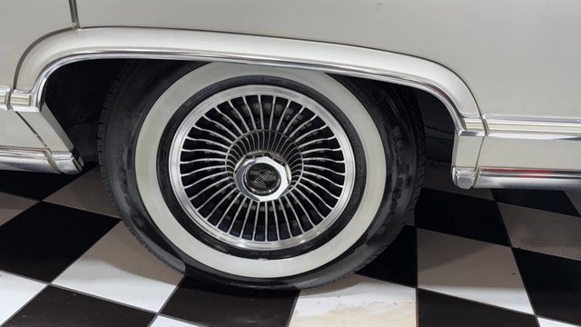 1979 Lincoln Continental COLLECTOR SERIES FROM THE PEOTONE COLLECTION! - 22934585 - 32