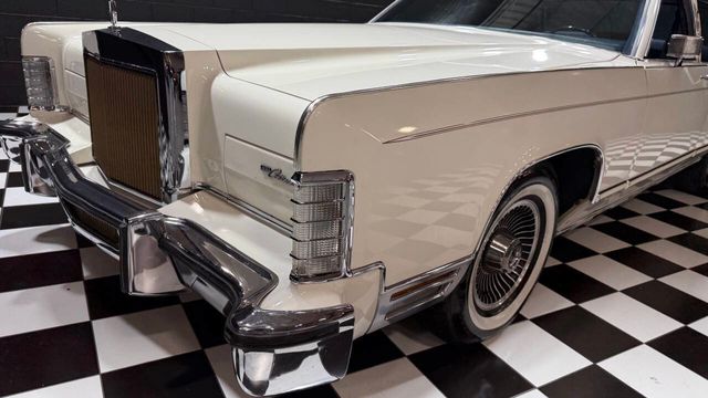 1979 Lincoln Continental COLLECTOR SERIES FROM THE PEOTONE COLLECTION! - 22934585 - 38