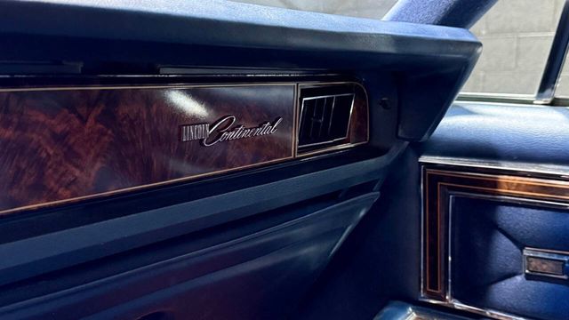 1979 Lincoln Continental COLLECTOR SERIES FROM THE PEOTONE COLLECTION! - 22934585 - 52