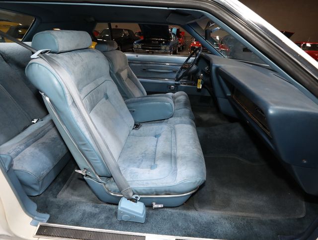1979 Lincoln Continental ONLY 15K ORIGINAL MILES - 23056663 - 43