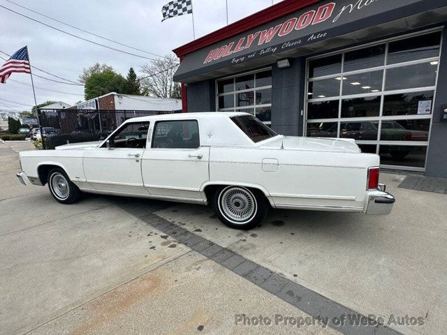 1979 Lincoln Town Car VERY LOW ORIGINAL MILES VERY LOW ORIGINAL MILES - 22454479 - 23