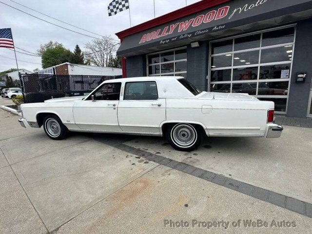 1979 Lincoln Town Car VERY LOW ORIGINAL MILES VERY LOW ORIGINAL MILES - 22454479 - 24